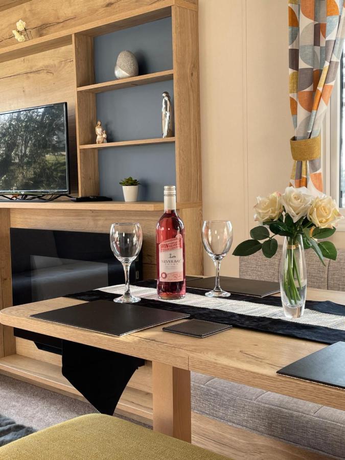 Deluxe, 3 Bed Holiday Home At Combe Haven Holiday Park Гастингс Экстерьер фото